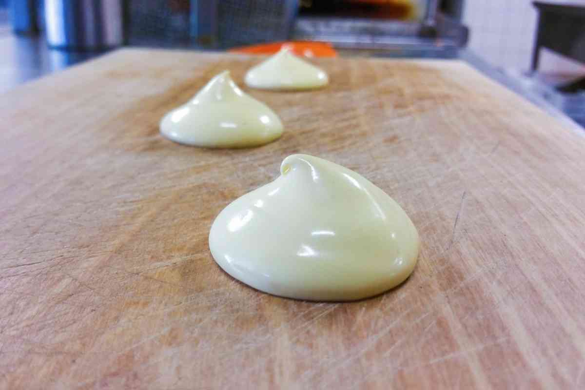 Where To Find Hollandaise Sauce In Grocery Stores